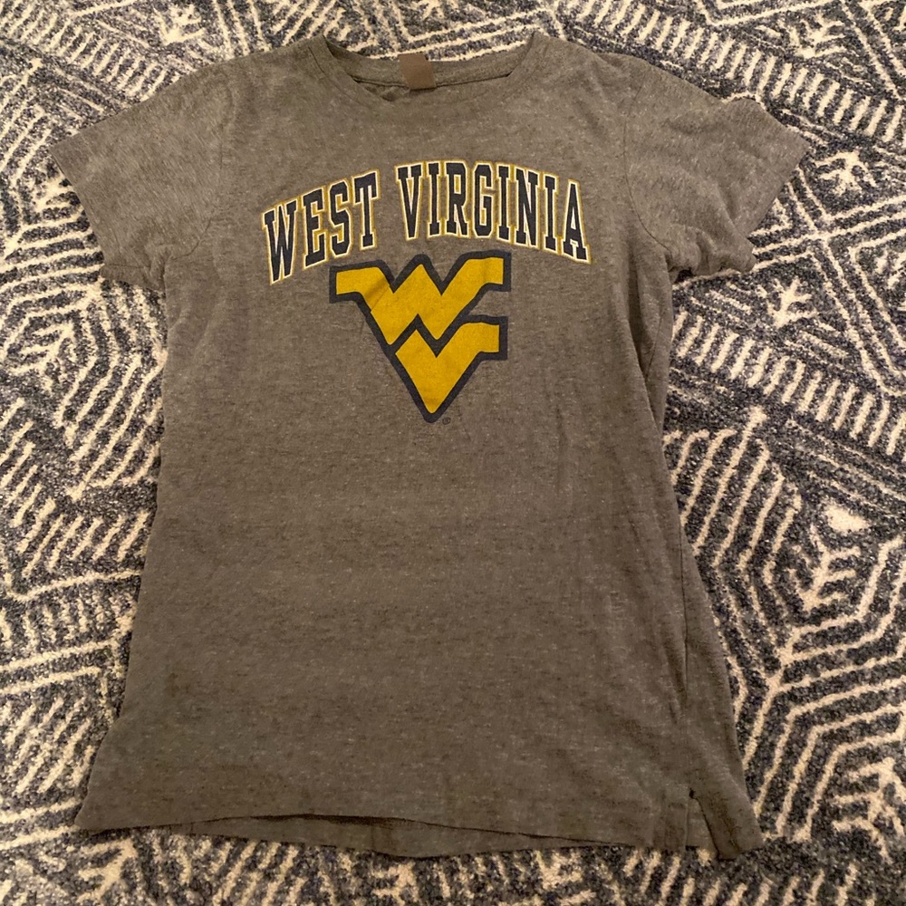 West Virginia t-shirt size small